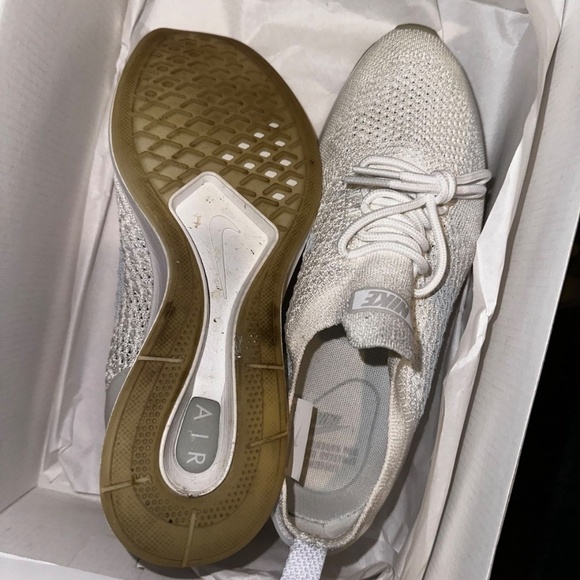 Nike Flyknit - Picture 3 of 3